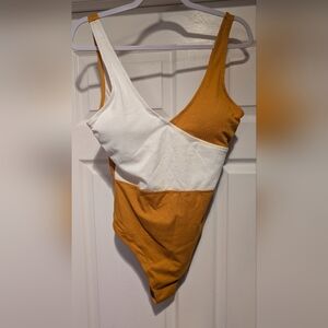 NEW! Cupshe Women's Orange & White One Piece Swimsuit Size XL Chinlon Polyester